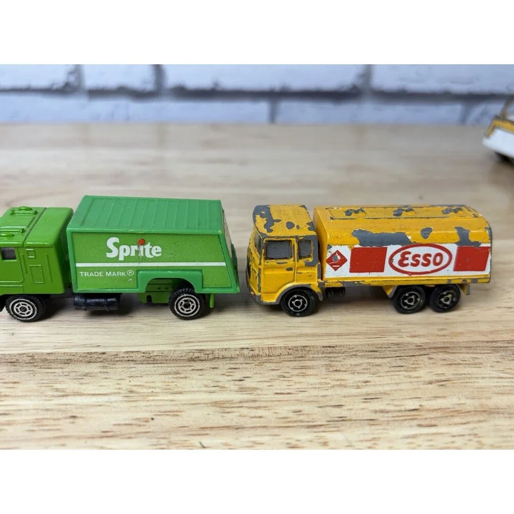 Sinclair Fuel Tanker + 8 Vintage Hot Wheels Matchbox Cars Mixed Diecast Trucks